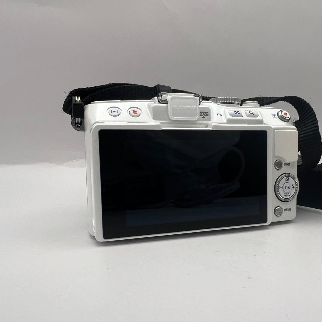 OLYMPUS PEN Lite E-PL6 ホワイト 14-42mm