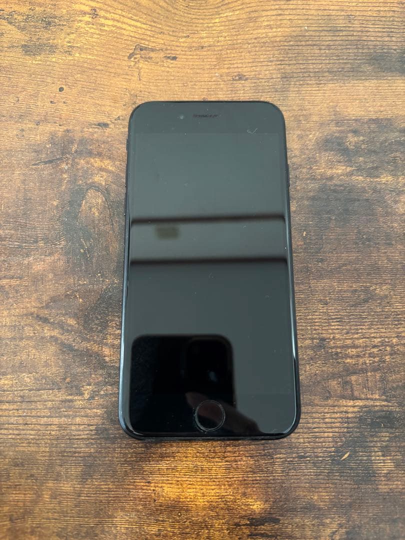 iPhone se第二世代　64GB