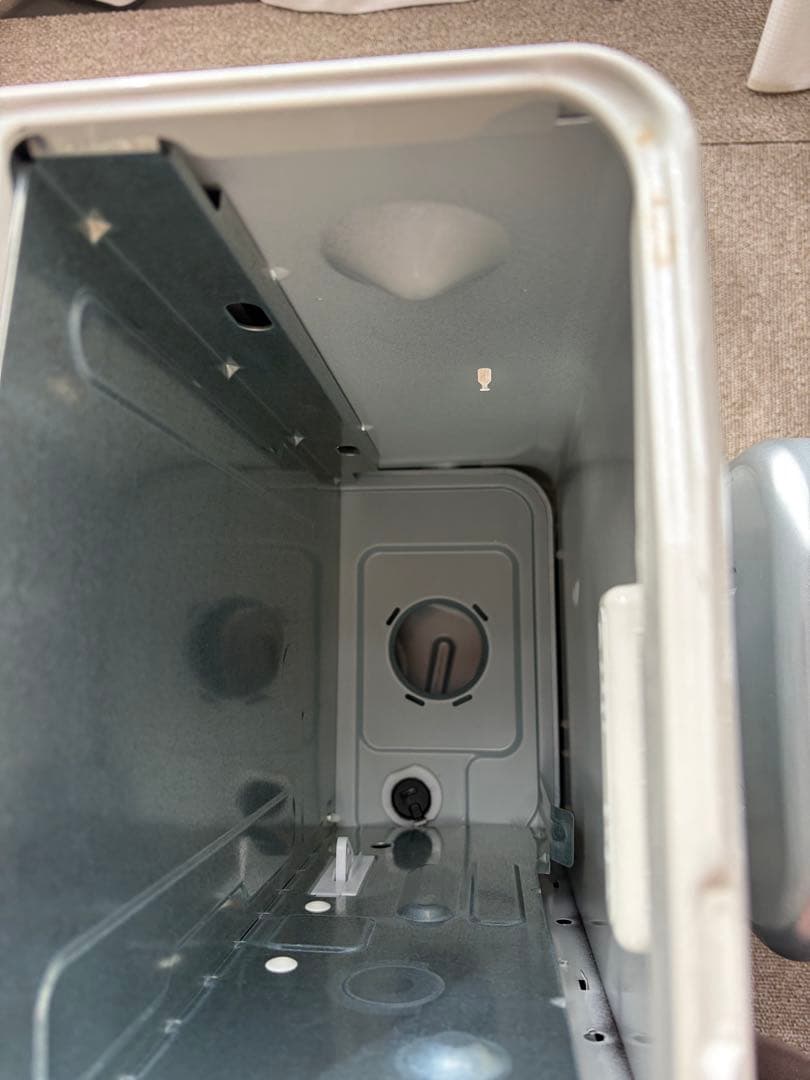 鮭丸さまへ：CORONAファンヒーター 2021年製-キャスター付き