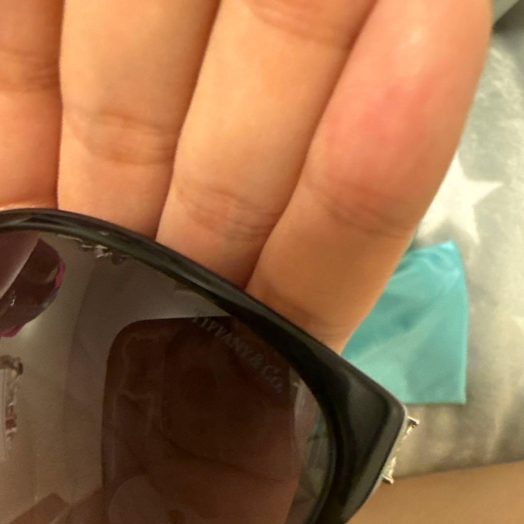 Tiffany & Co. ブラックサングラス ケース付き swarovski