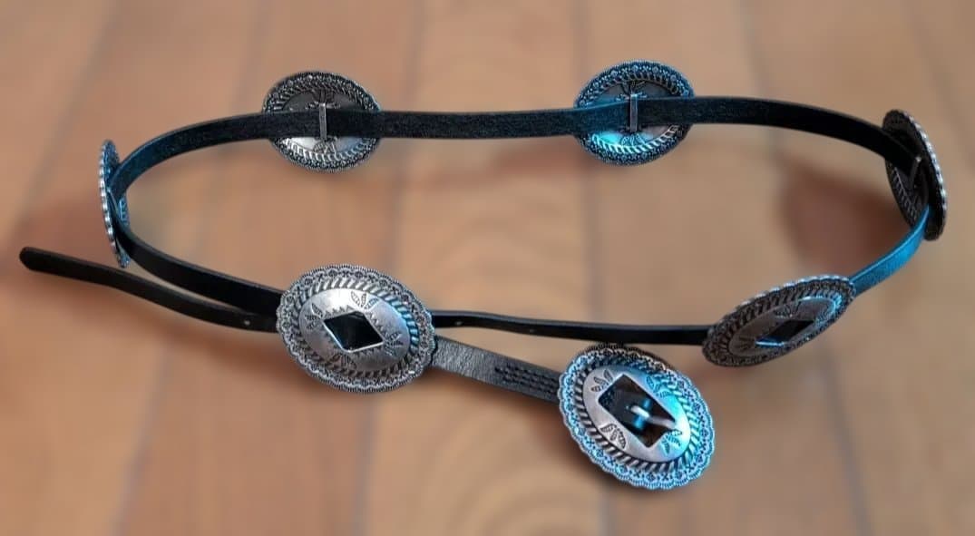 お値下げ　未使用　ラルフローレン　レザー　スキニーベルト　コンチョベルト　黒