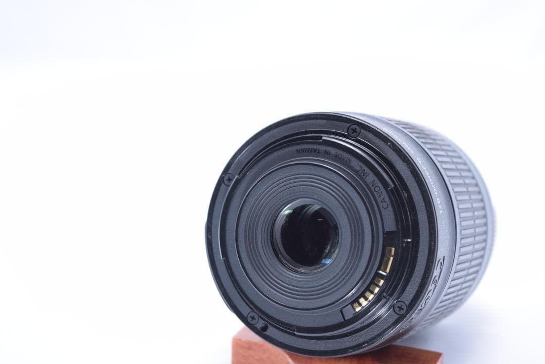 ✨初心者お勧め✨Canon eos kiss X7 手ぶれ補正レンズ付き♪❤