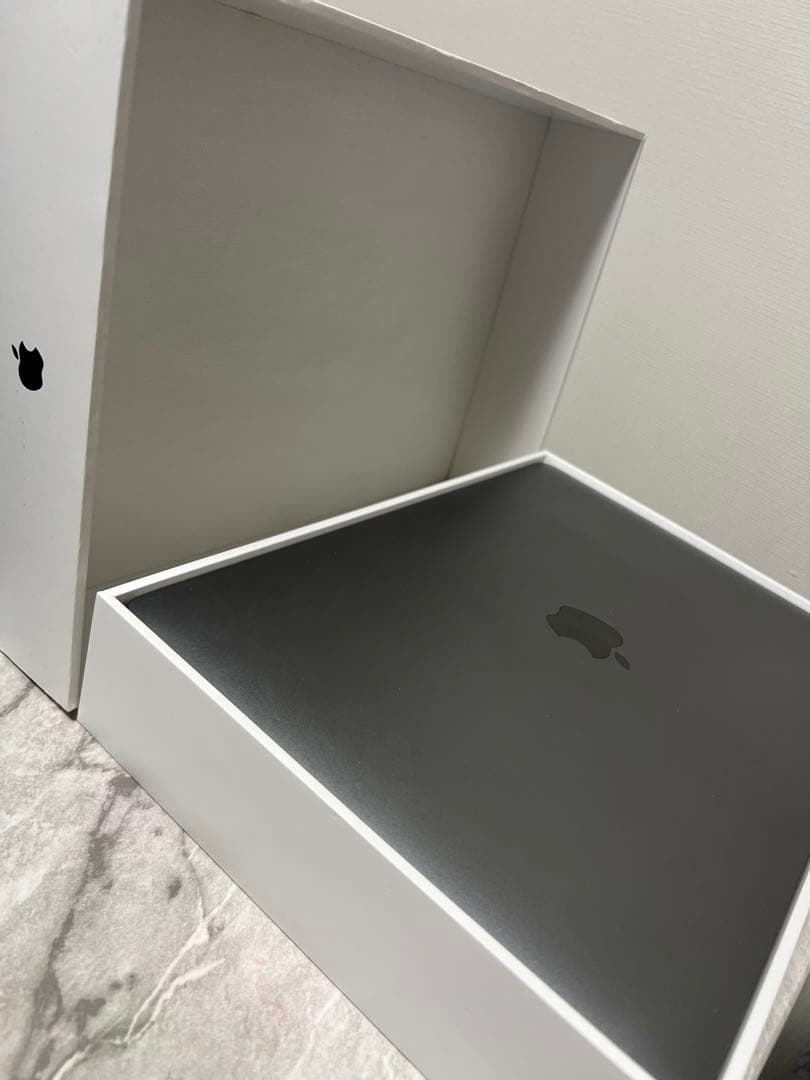 MacBook Air (Retinaディスプレイ, 13-inch, 202…