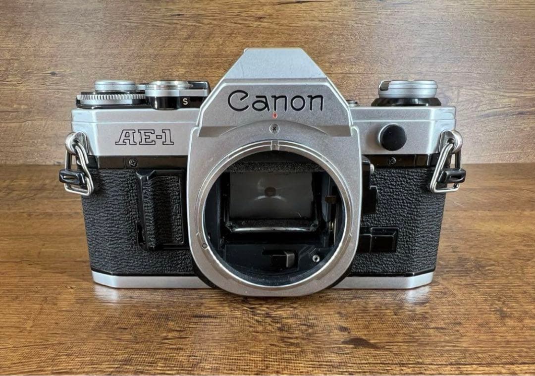 Canon キャノン　AE-1 フィルムカメラ