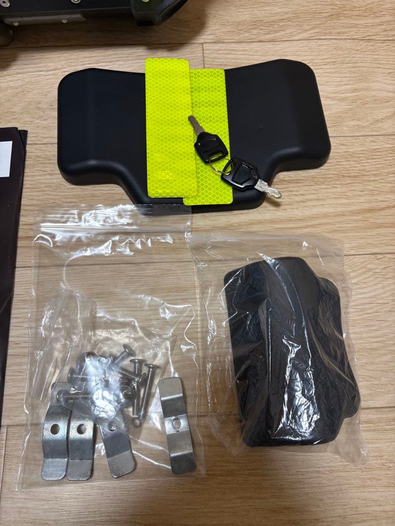 バイク用リアボックス55ℓ、サーモスクーラーバック付き