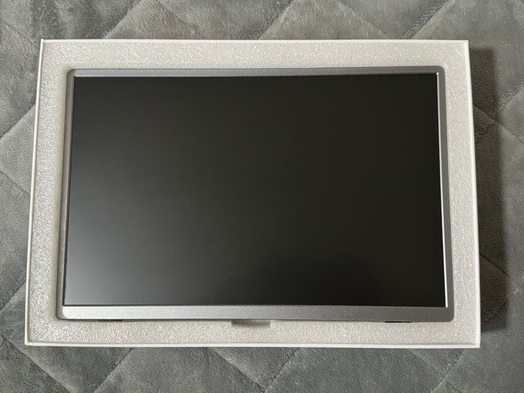Intehill モバイルモニター 4k 13.4 インチ 美品 ②