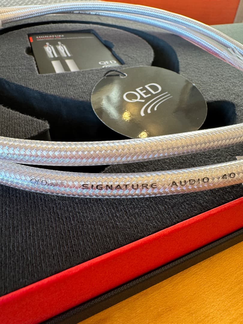 RCAケーブル QED SIGNATURE AUDIO 40 0.6m２本