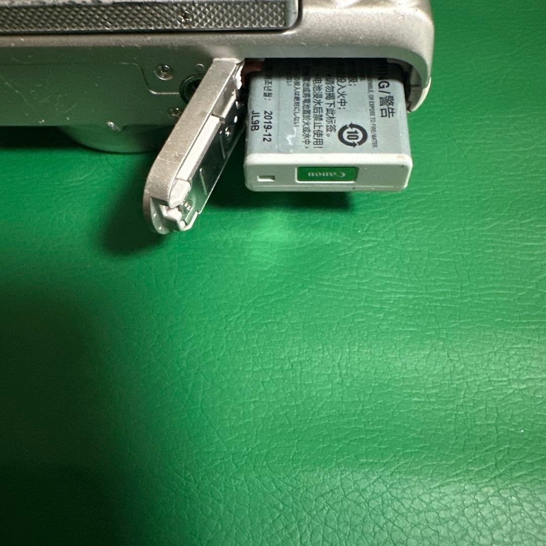 ひ*ー様 Canon PowerShot SX740 HS シルバー