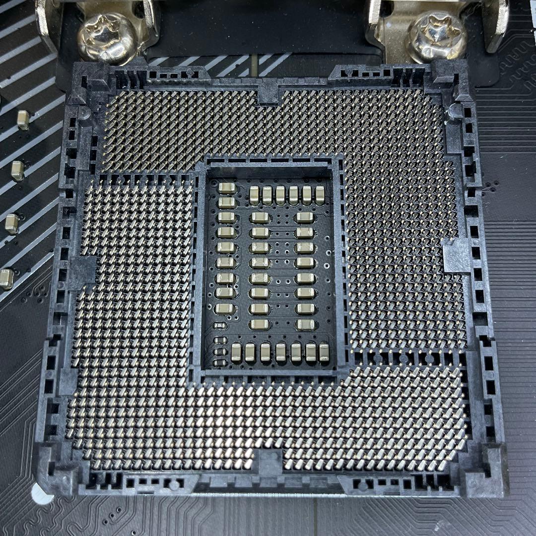 マザーボード msi MPG Z390 GAMING PRO CARBON