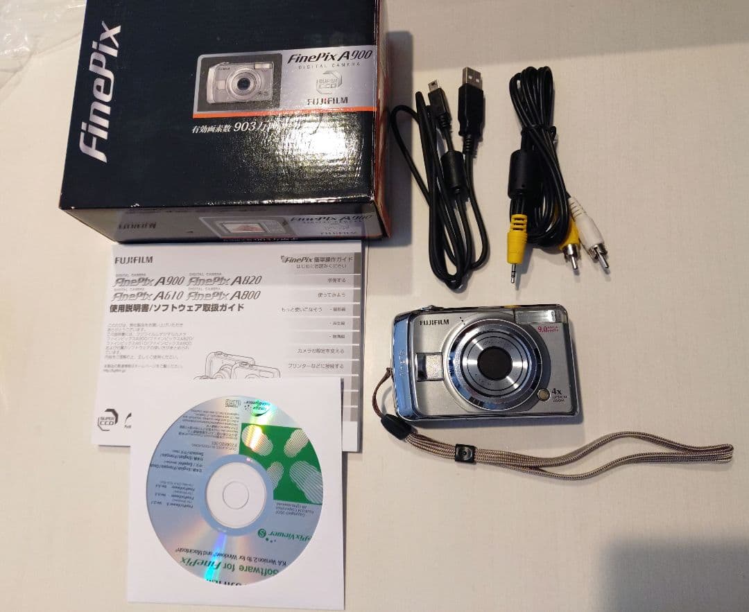 富士フィルムFinePix A900 デジタル カメラ デジカメ 電池式
