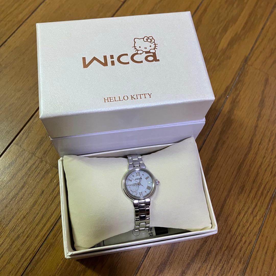 【美品】ウィッカ シルバー アナログ時計 ソーラーテック 電波時計 レディース