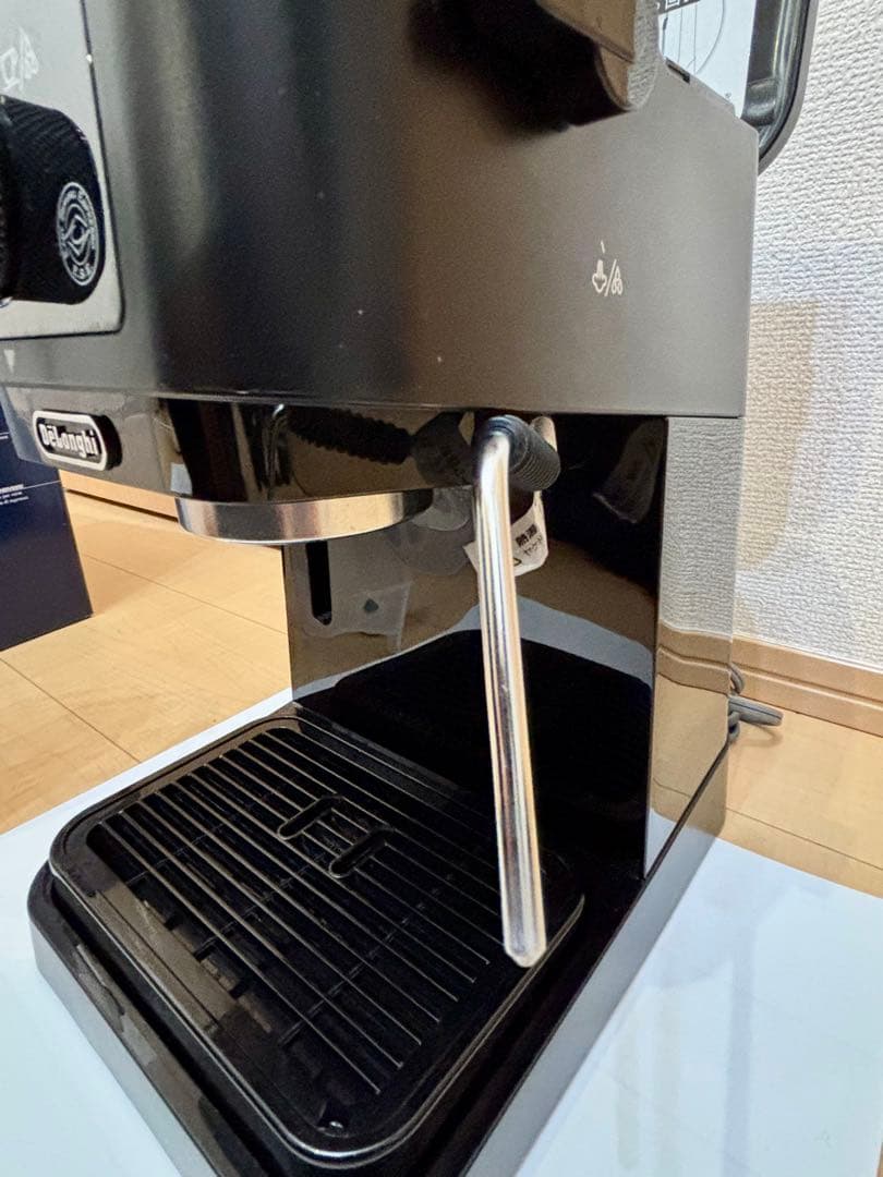 デロンギ スティローザエスプレッソ ・カプチーノメーカーEC235J-BK