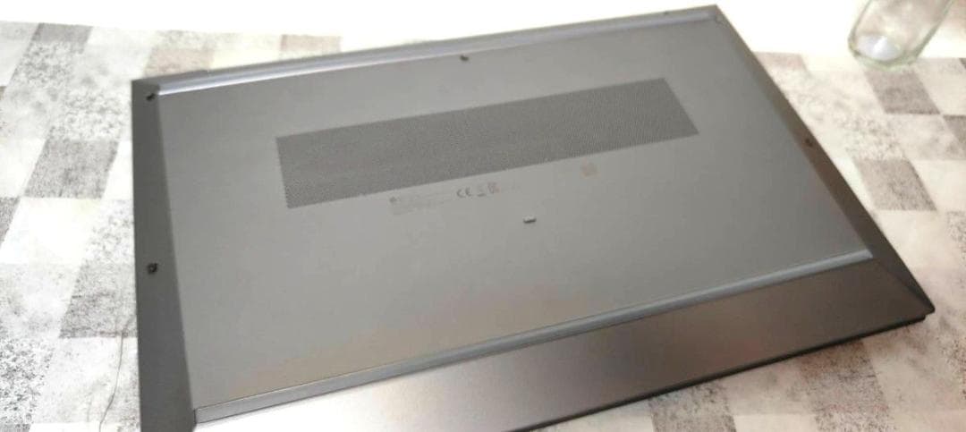 HP ZBook Firefly 15 G7 　i7 10世代モデル