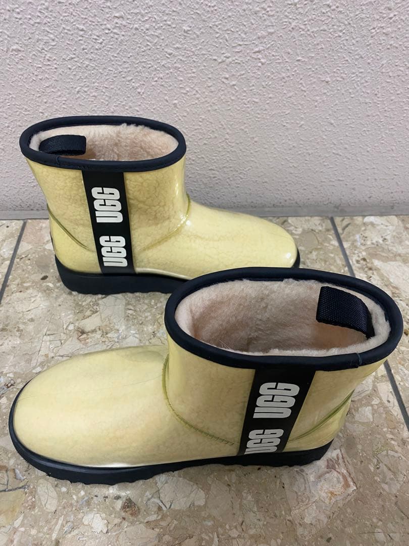 UGG クラシッククリアミニ　25㎝