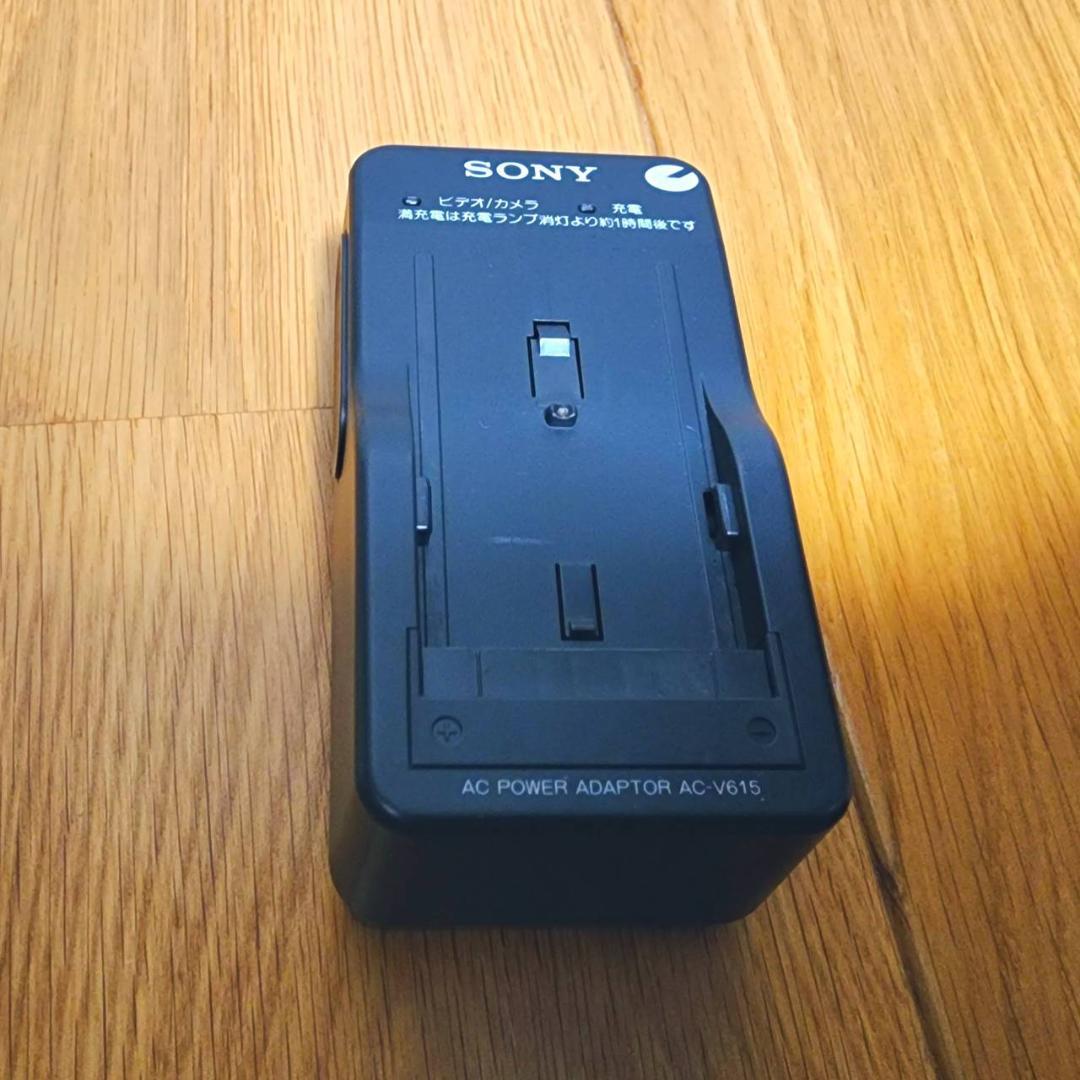 【動作確認済】SONY Hi8 高画質 CCD-TR1 ビデオカメラ セット