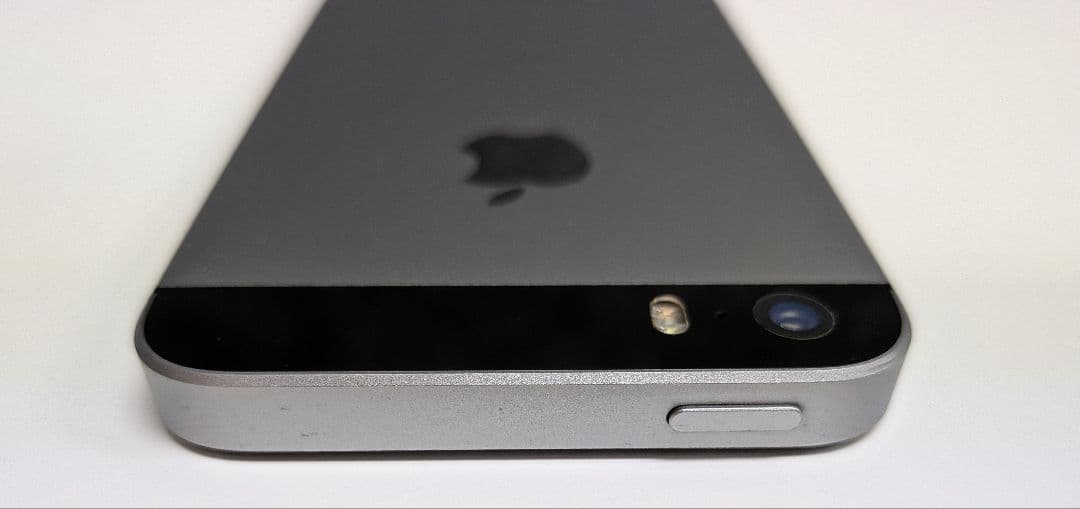 Apple iPhoneSE 第1世代 32GB SIMロックなし