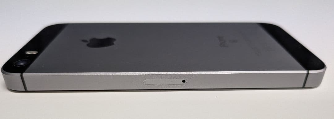 Apple iPhoneSE 第1世代 32GB SIMロックなし