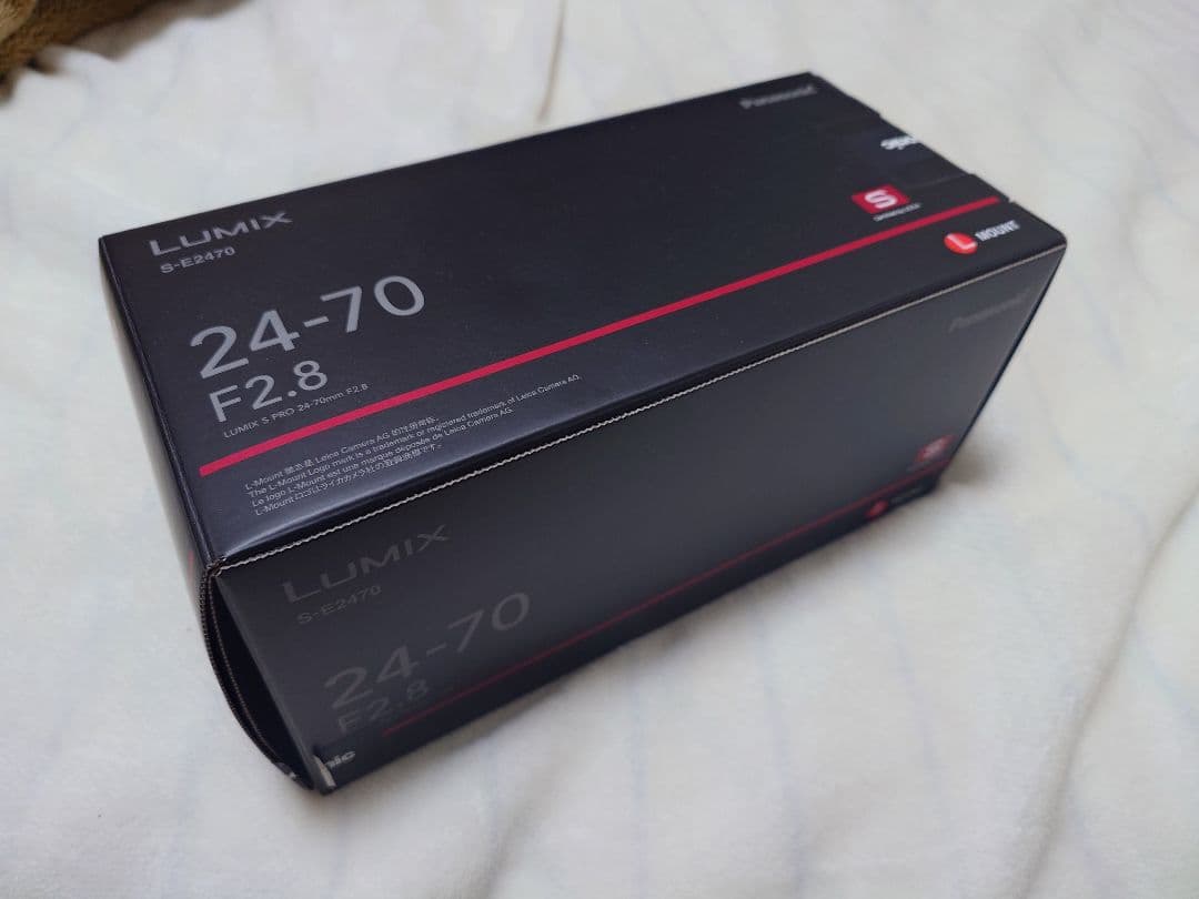 LUMIX 24-70 F2.8 ズームレンズ