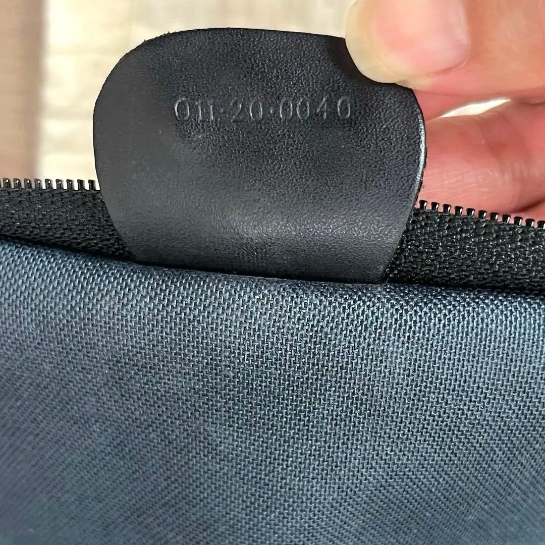 極美品　GUCCI ＧＧ柄　レザー　ガーメントケース　ハンガーつき　黒