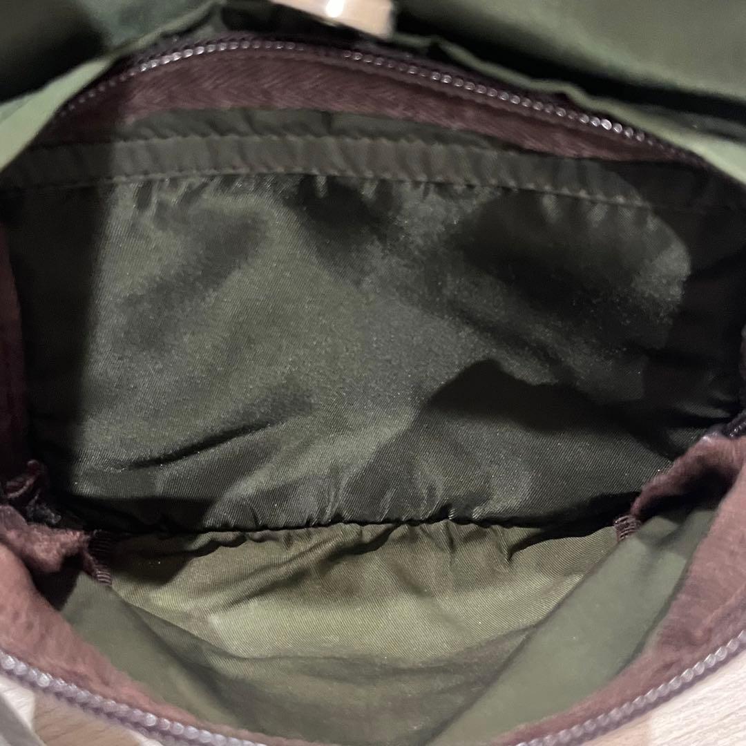 PRADA オリーブグリーン バックパック ミニリュック