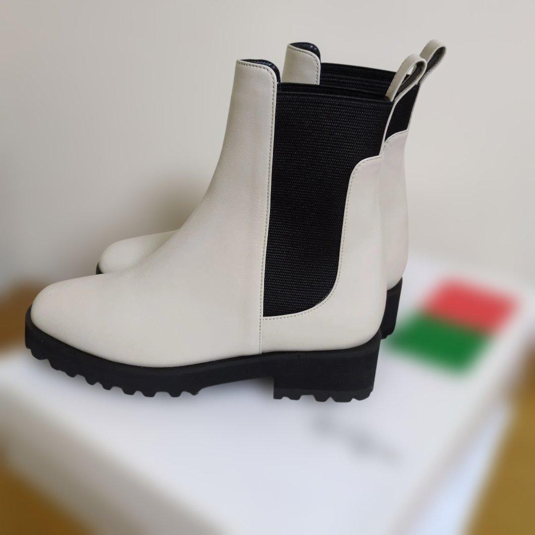 銀座カネマツ　雨晴兼用ホワイト サイドゴアブーツ　新品未使用22cm
