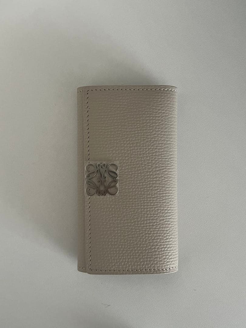 ロエベ アナグラム キーケース