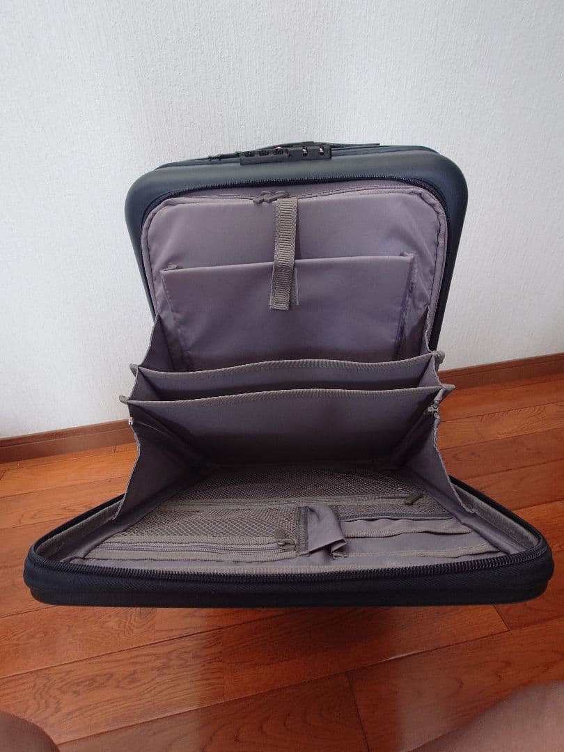 ミレスト スーツケース 31L