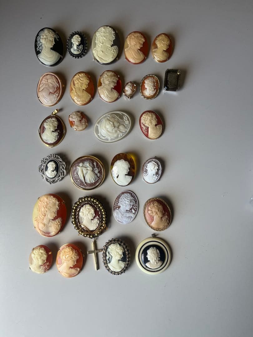 高琦カメオ　ペンダント　アクセサリー　ブローチ　27個セット