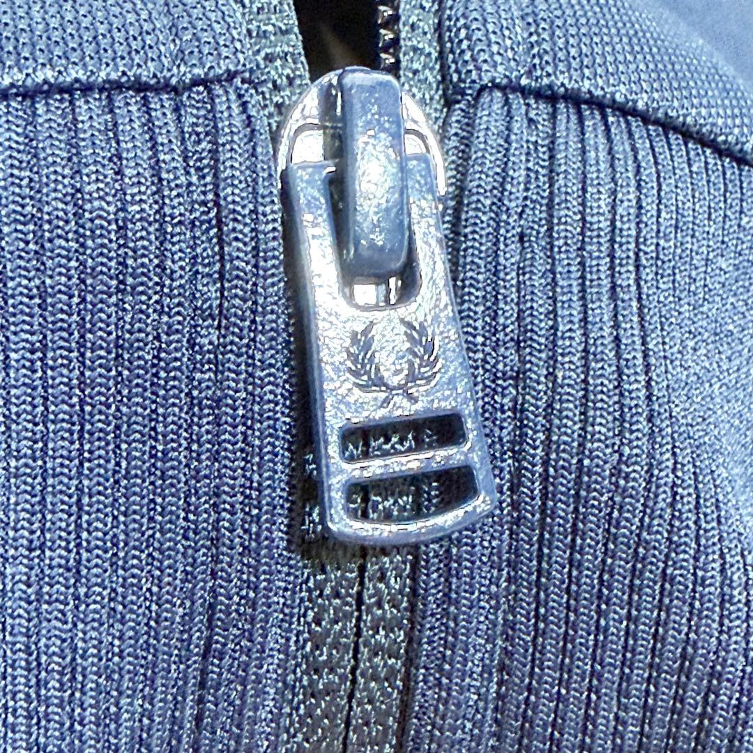 【美品】FREDPERRY フレッドペリー　トランクジャケット ストレッチ　刺繍