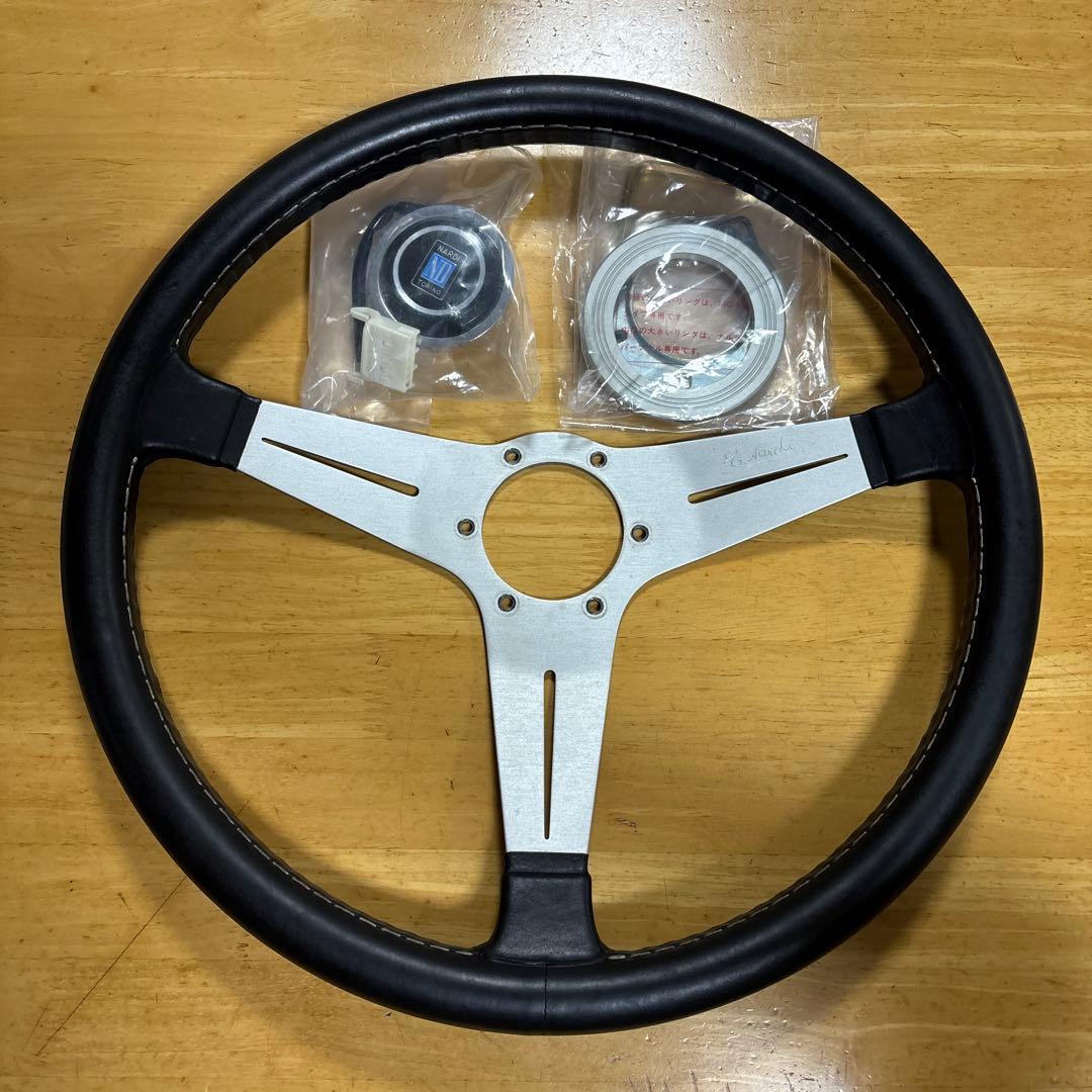 【最終値下げ・早い者勝ち】Nardi ステアリング 本体と付属品