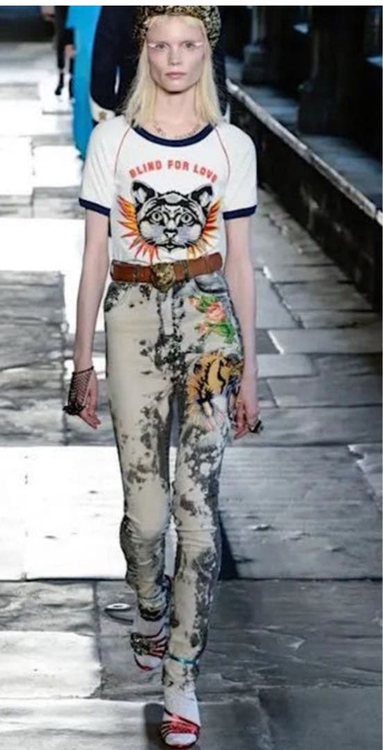 GUCCI エンブロイダリー・ブリーチデニム 虎　花