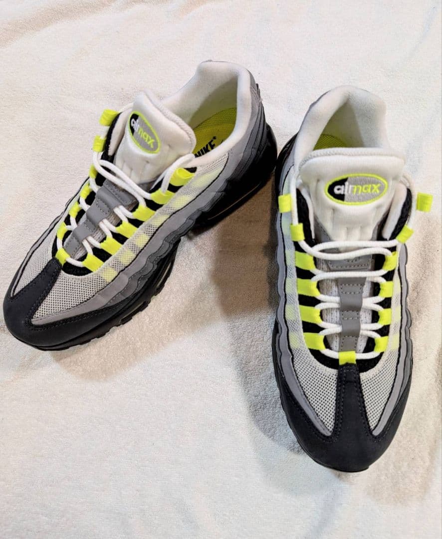 毎日値下げ　ナイキ エアマックス95 イエローグラデ 2020☆正規品☆美品☆