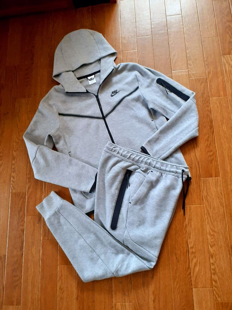NIKE　テックフリース　セットアップ　上下　グレー　M　正規品
