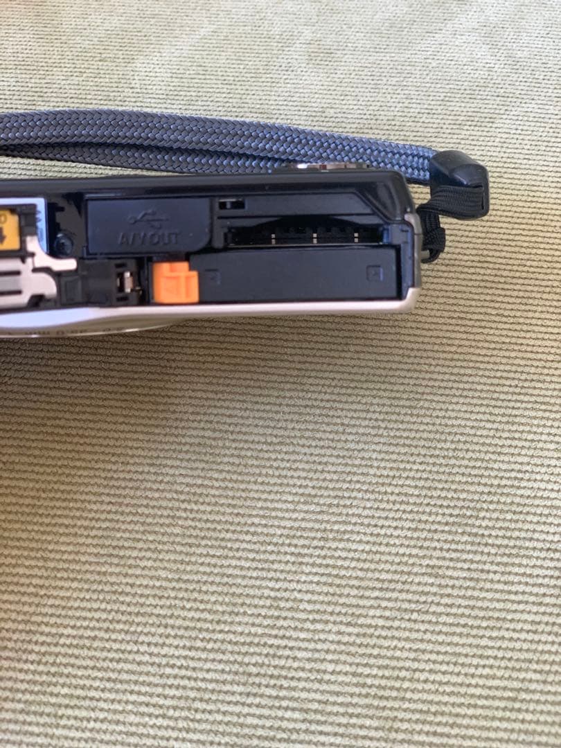 ニコン COOLPIX S6000 シルバー//