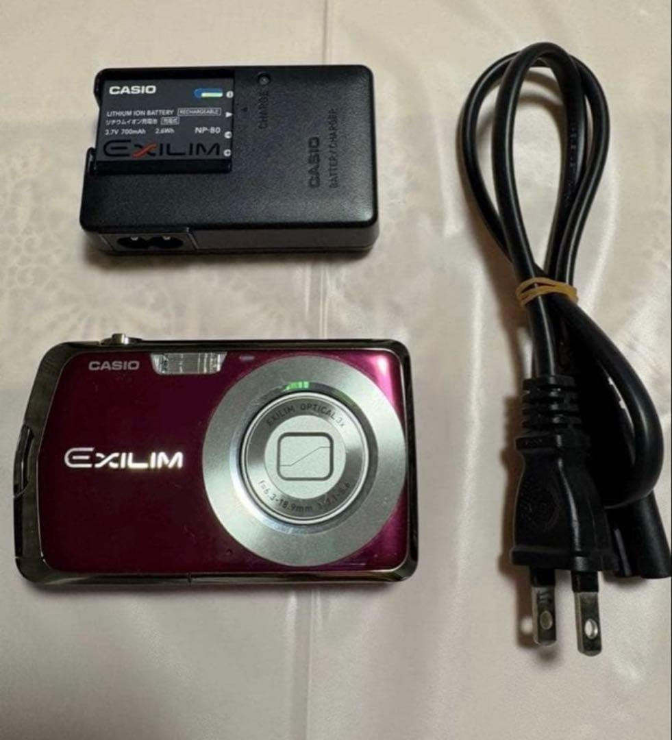 デジタルカメラ　CASIO EXILIM (動作確認済)