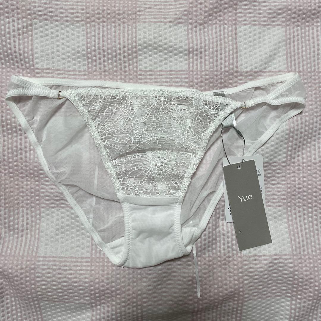 ワコール　Yue E70 純白のセット