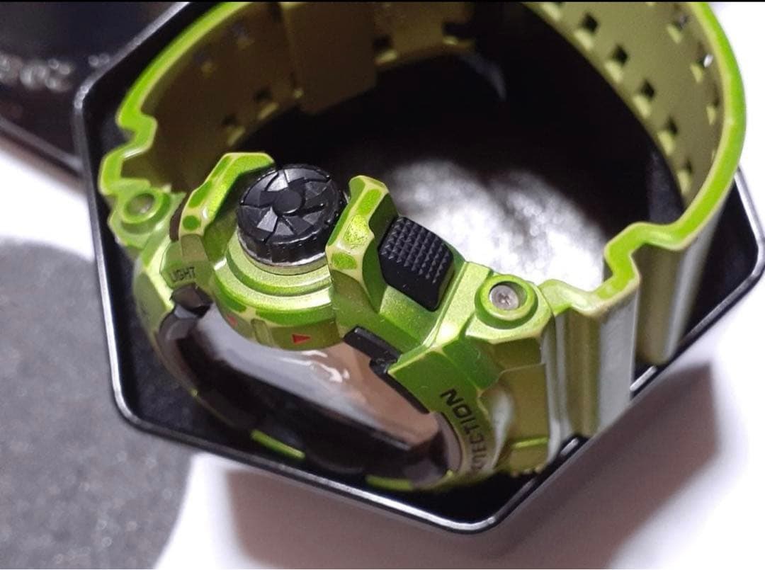 G-SHOCK グリーン デジタル腕時計