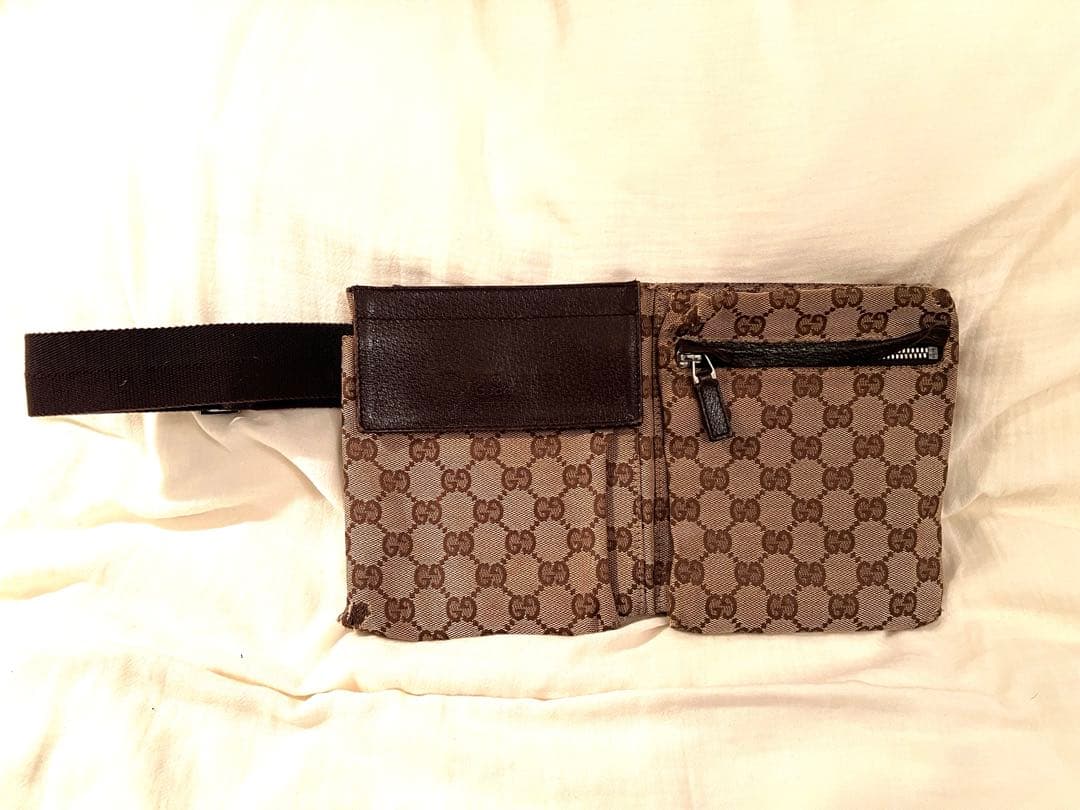 GUCCI ボディバッグ・ウエストポーチ ブラウン