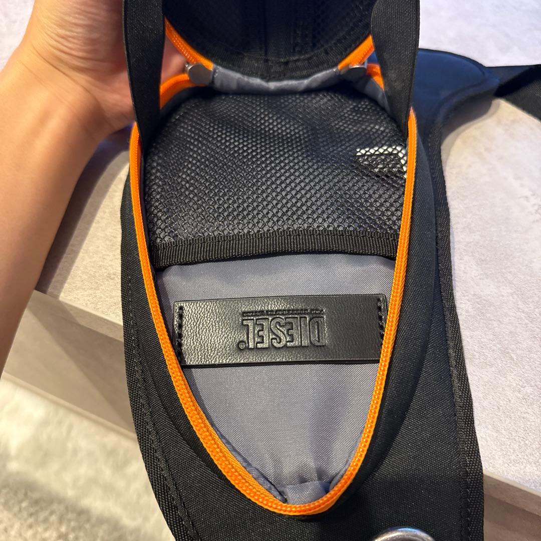 DIESEL ボディバッグ ほぼ未使用