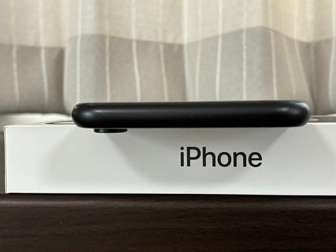 AppIe iPhone XR 128GB ブラック 本体