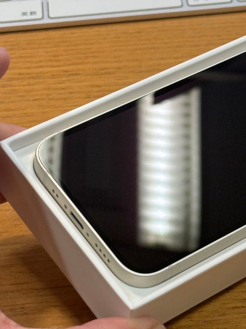 iPhone 13 mini 本体　（ホワイト / 128GB）