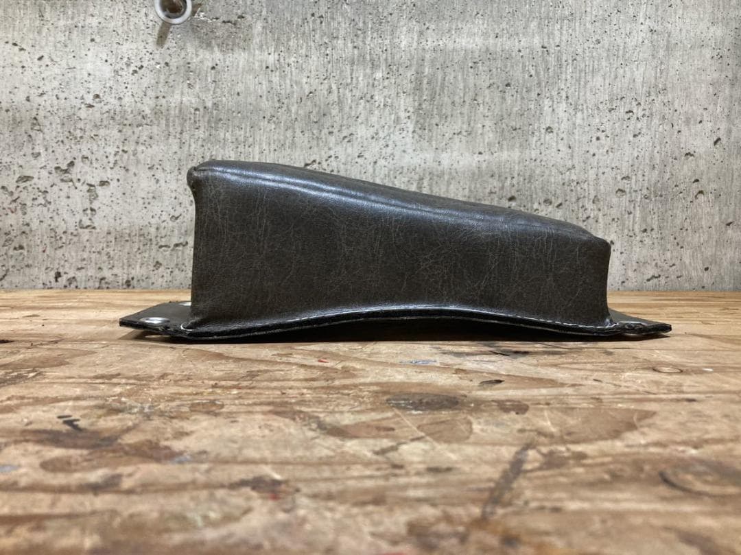 送料無料 ソロシート ピリオンパッド VTG ハーレー チョッパー SR