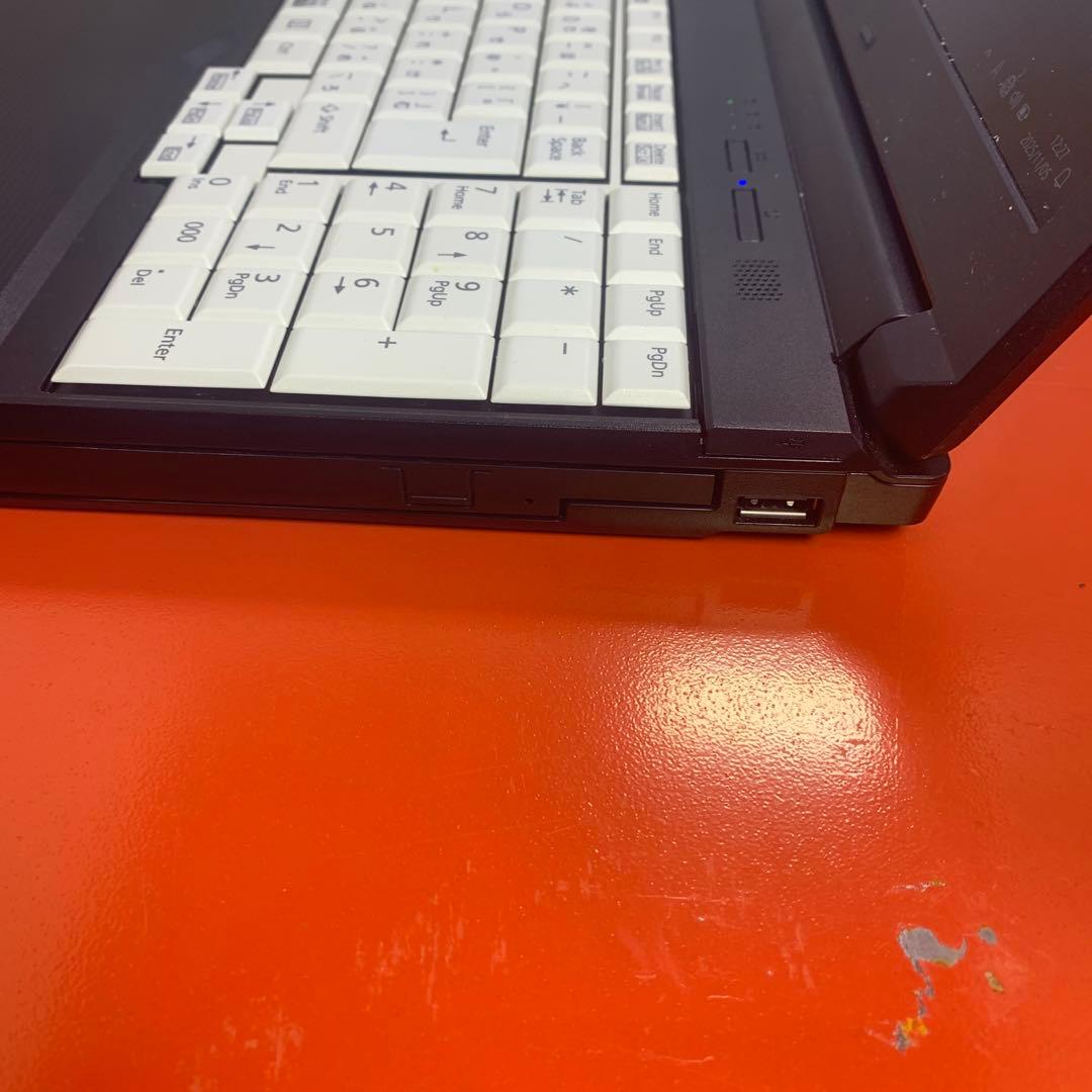 ノートパソコン Windows11オフィス付き　爆速SSD搭載 Core i5