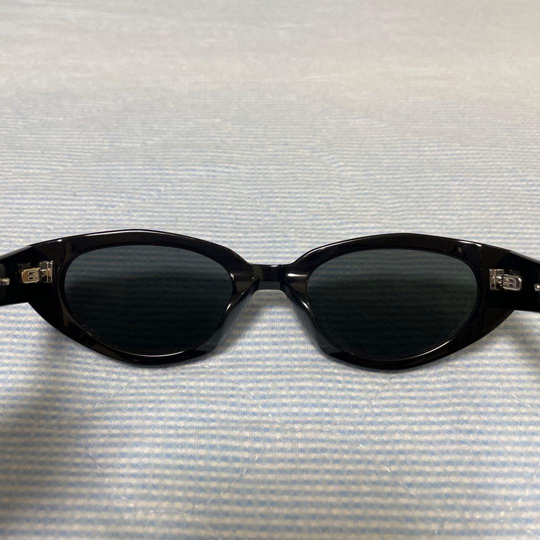 ジェントルモンスター　ジェニ　サングラス　FISH TAIL01