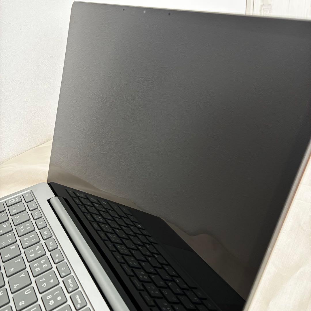 Microsoft Surface Laptop Go 2 本体　電源アダプター