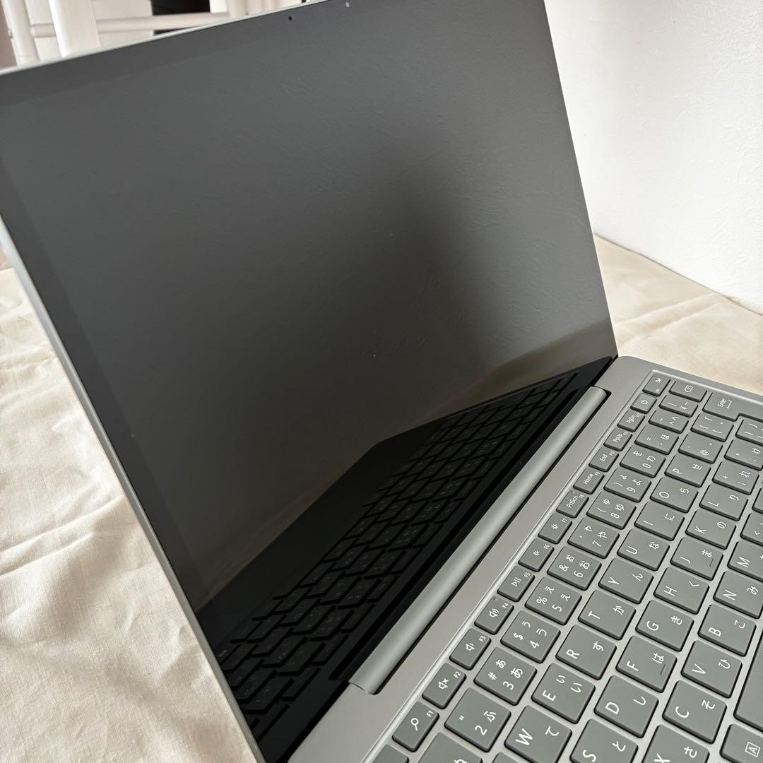 Microsoft Surface Laptop Go 2 本体　電源アダプター