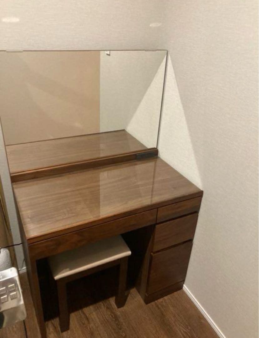 ブラウン木製ドレッサー・鏡台　机のみ（RAMさん専用）