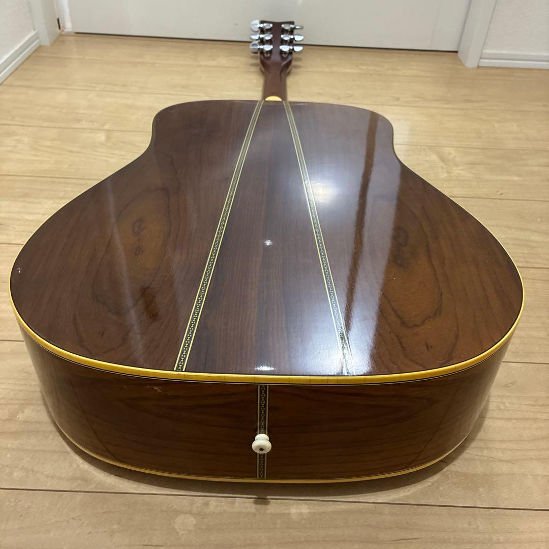 弦高低い調整済み　YAMAHA オレンジラベルfg-401 素晴らしい音です