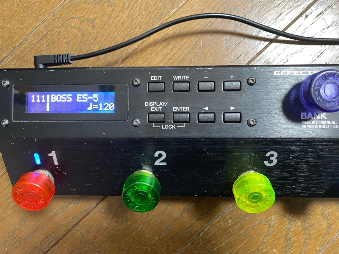 BOSS ES-5 スイッチャー