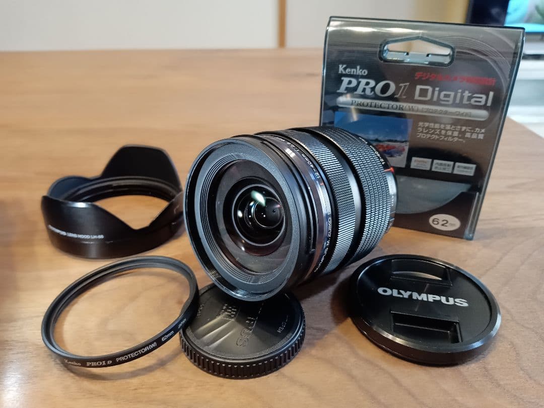 レンズガード付 OLYMPUS M.ZUIKO 12-40mm F2.8 PRO